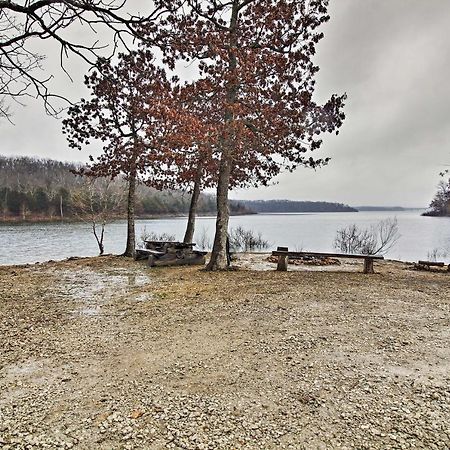 Rustic Stockton Lake Cabin Half Mile To Boat Ramp! Bagian luar foto