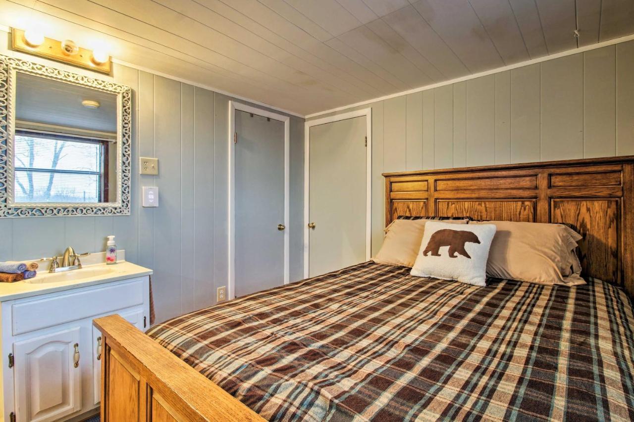 Rustic Stockton Lake Cabin Half Mile To Boat Ramp! Bagian luar foto